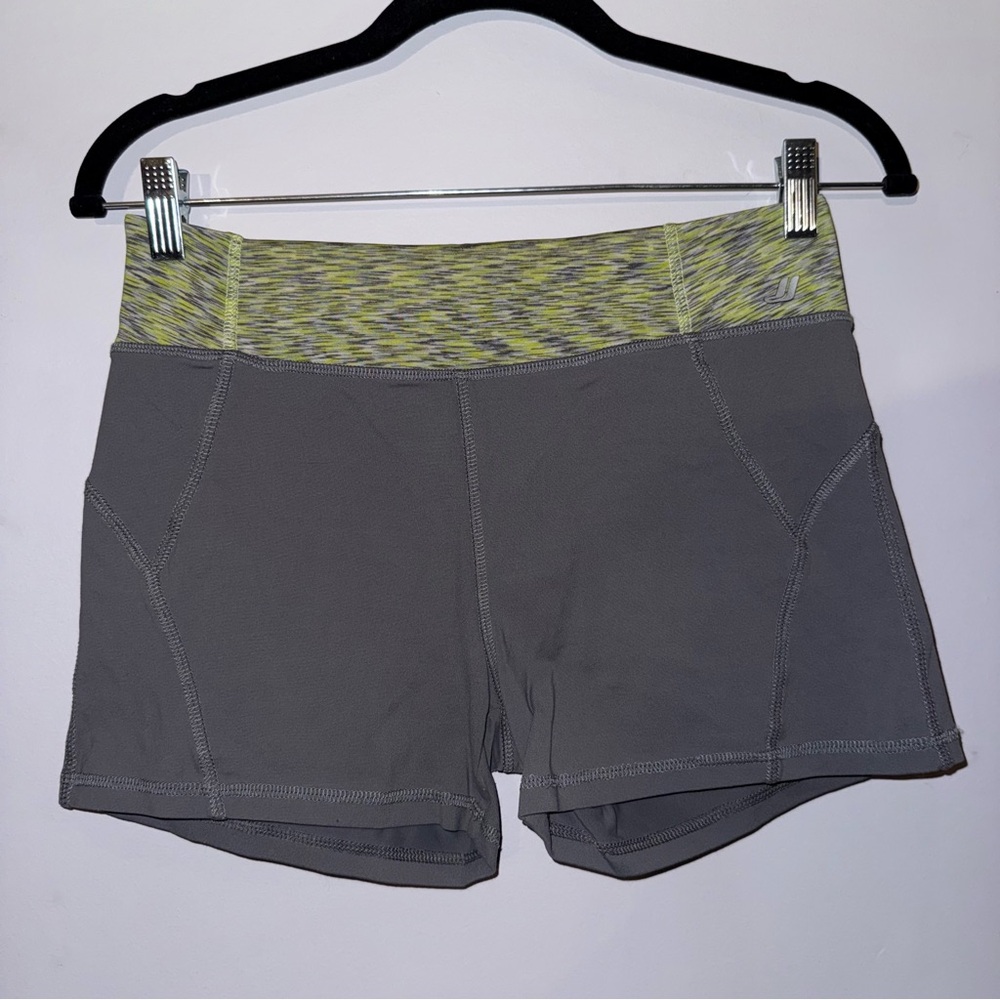Joe Fresh women’s size small athletic shorts